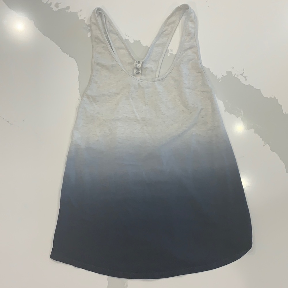 Lululemon workout tank